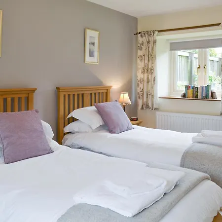 Newstead * Thornton Dale